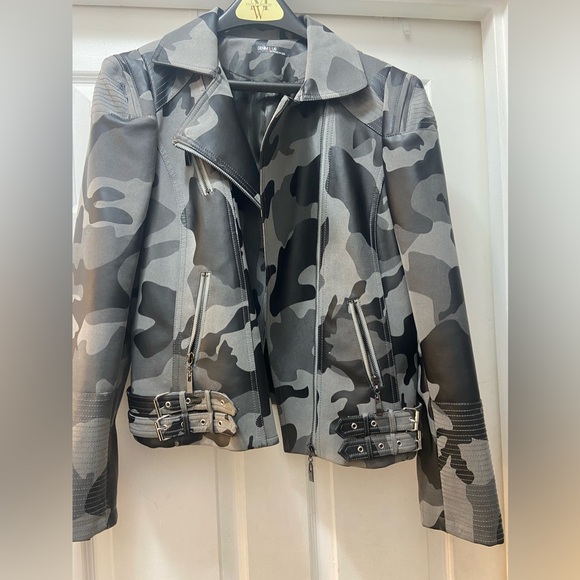 NWOT‼️‼️ Ladies Faux Leather Jacket ‼️ Final Sale review all photos! - Picture 7 of 12